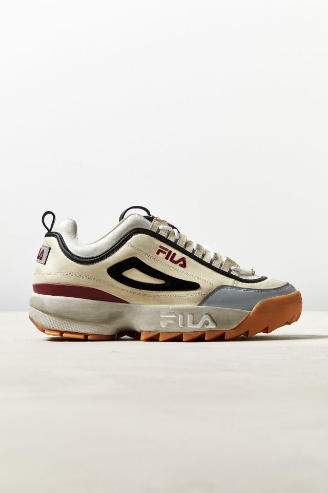 fila distressed disruptor