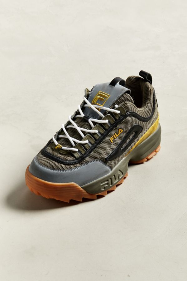 fila disruptor distressed