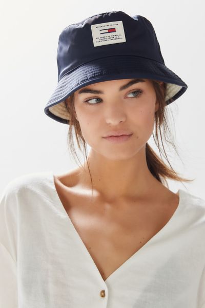 tommy jeans reversible bucket hat