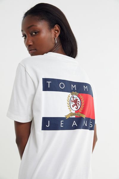 tommy jeans crest flag t shirt