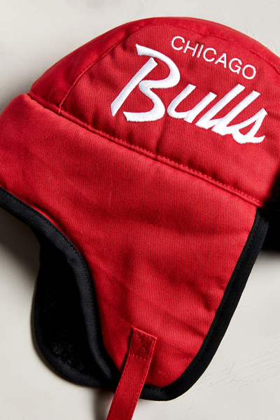 chicago bulls trapper hat