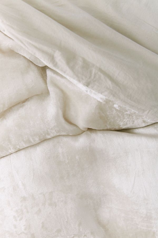 Skye Velvet Duvet Cover Urban Outfitters
