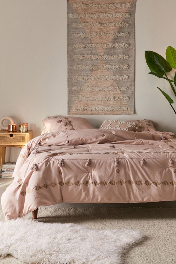 Eliza Border Trim Comforter Urban Outfitters