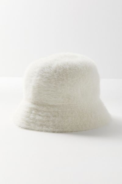 urban outfitters bucket hat