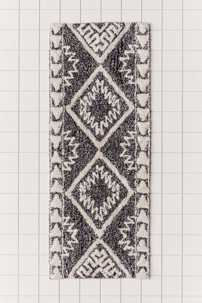 patterned bath mat
