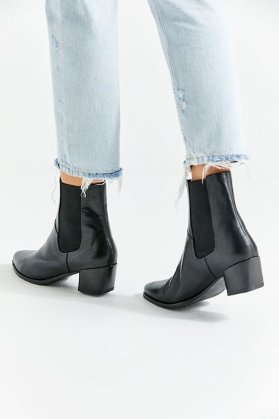 vagabond black chelsea boots