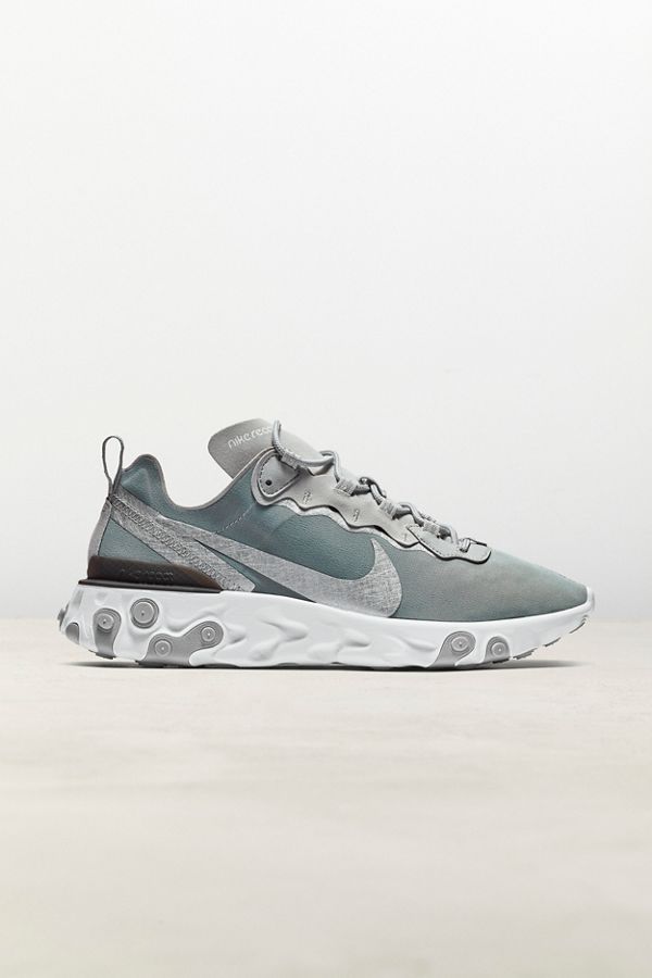 nike femme urban outfitters