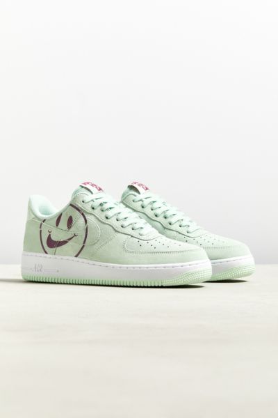 nike af1 smiley face