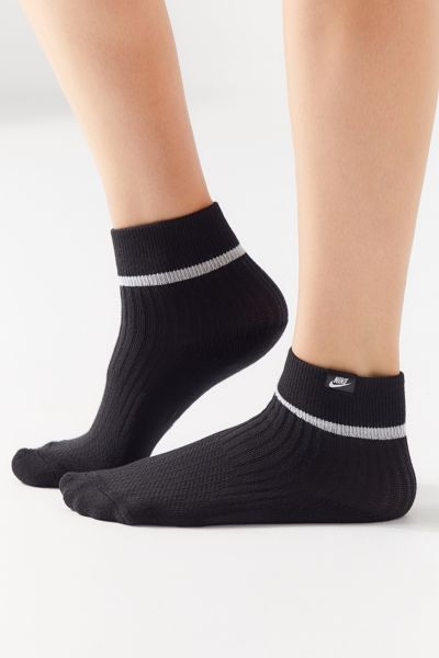 nike socks urban outfitters