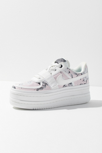 vandal 2k sneaker white
