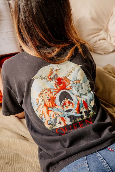 queen t shirt urban outfitters