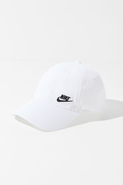 white nike cap