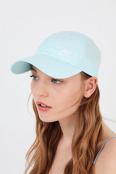 nike metal futura cap