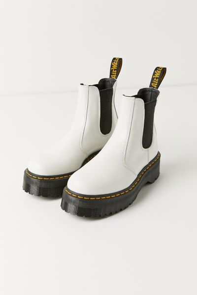 dr martens chelsea 2976