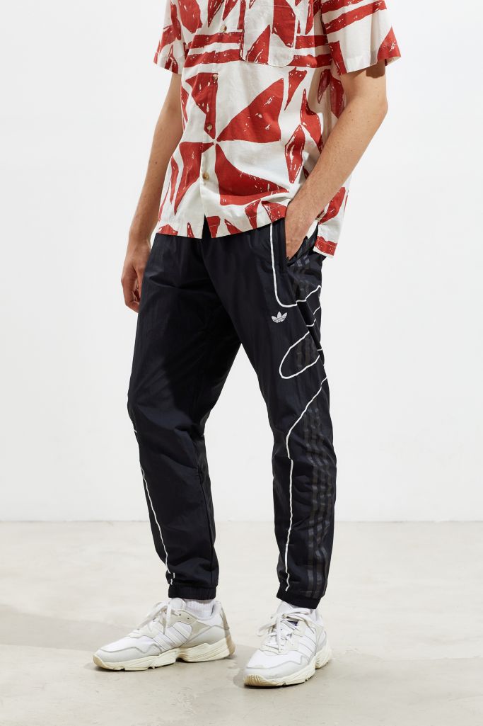 flamestrike woven track pants