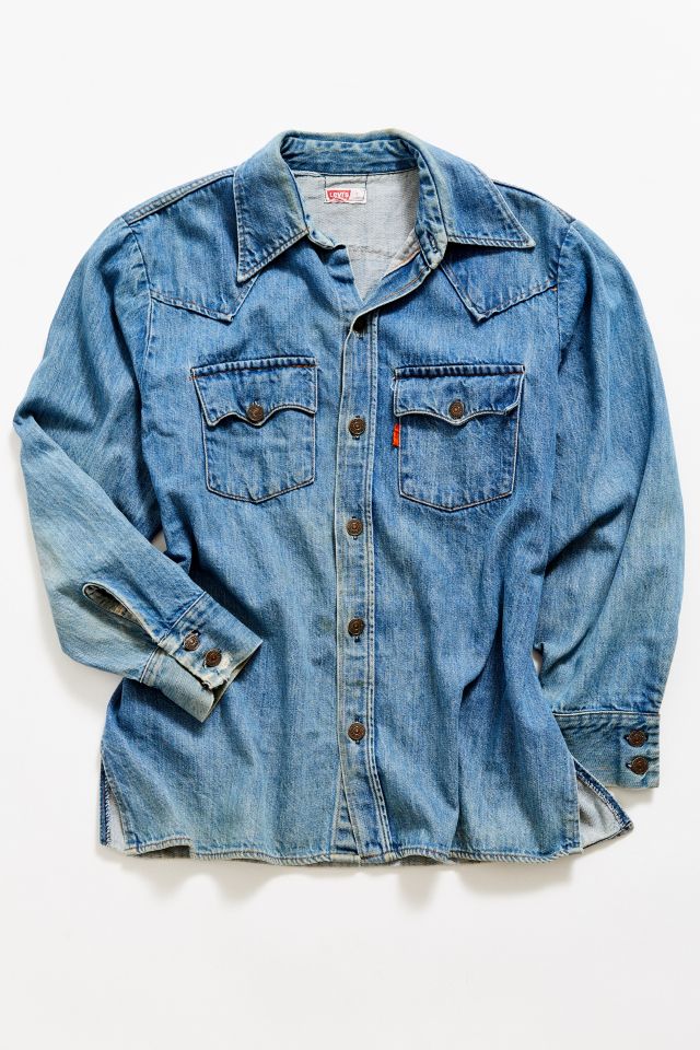 Vintage Levi’s Medium Wash Denim Western Shirt | Urban Outfitters