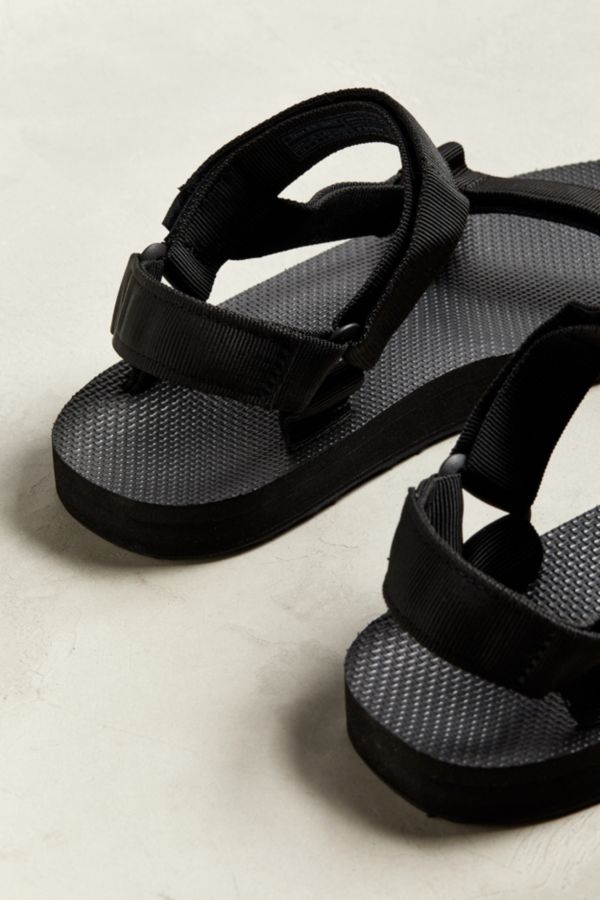 teva sandals urban outfitters uk