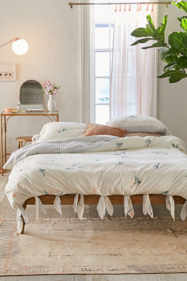 Meg Floral Knot Duvet Cover Urban Outfitters