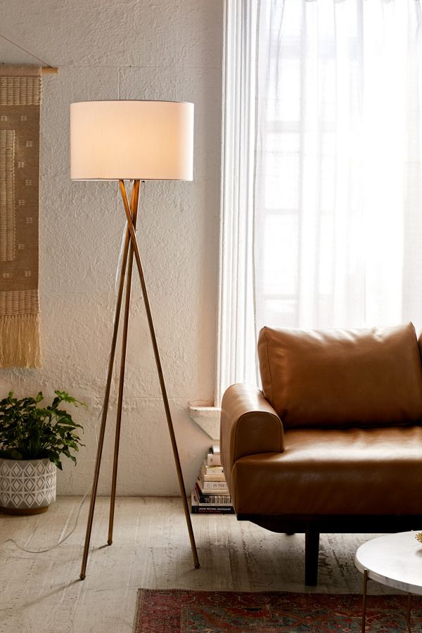 Clara Tripod Floor Lamp | Urban Outfitters