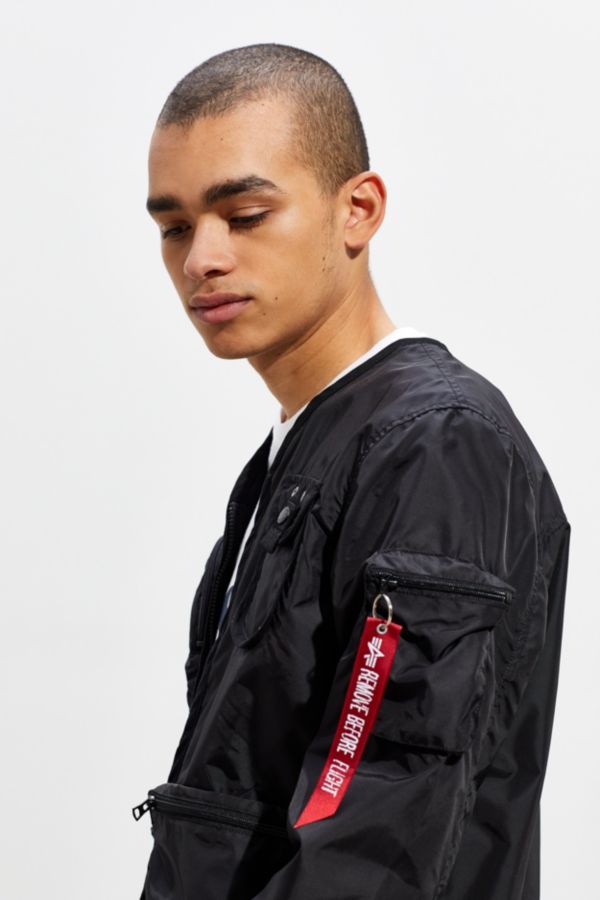 Alpha Industries UO Exclusive Cargo Jacket | Urban Outfitters
