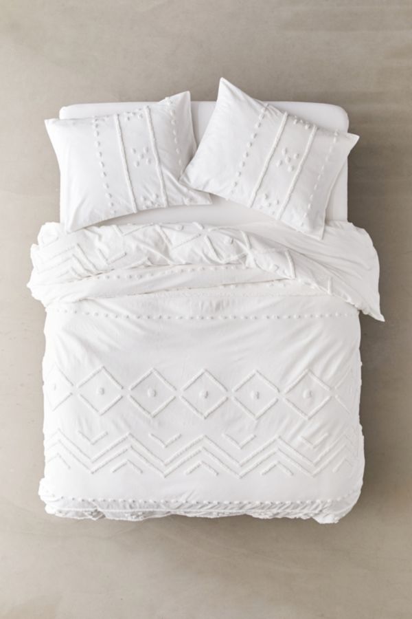 Bomi Tufted Duvet Cover Urban Outfitters