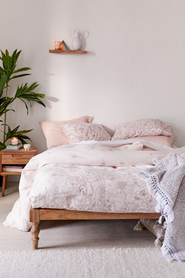 Slide View: 1: Morgan Floral Duvet Set