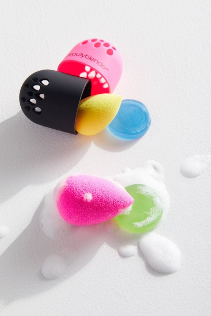 beautyblender Blender’s Delight Gift Bundle Urban Outfitters