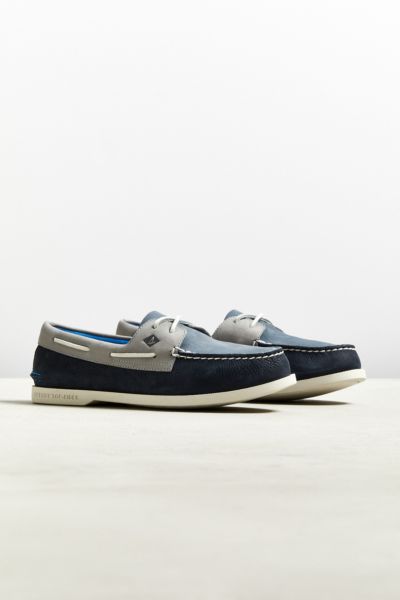 men's authentic original plush boat shoe