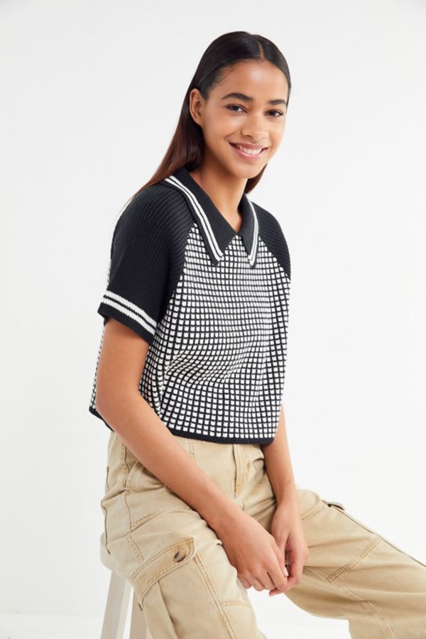 UO Boxy Polo-Style Cropped Sweater | Urban Outfitters