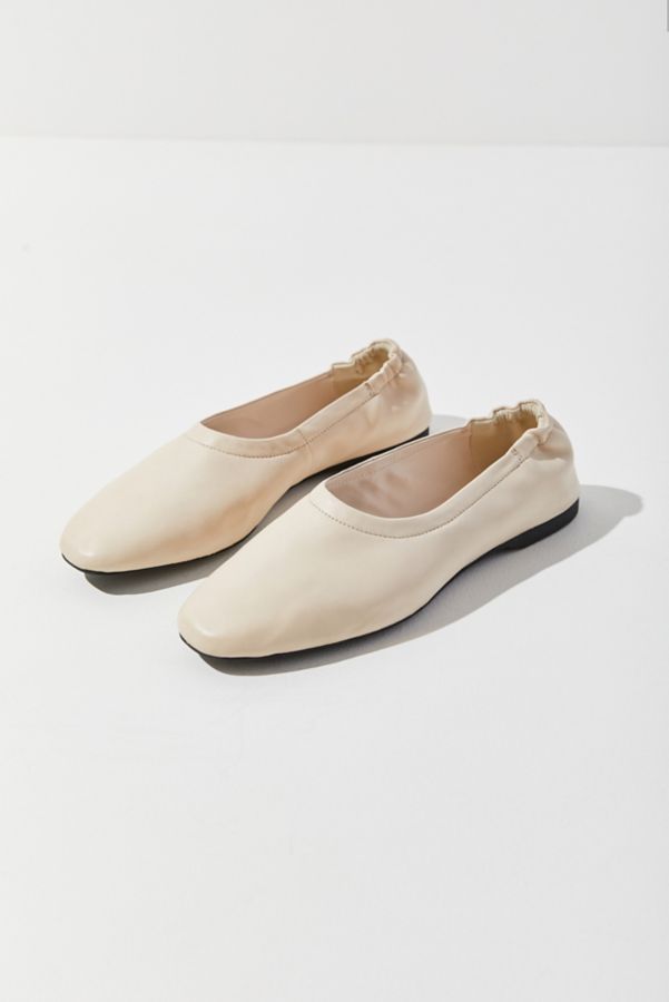 Vagabond Shoemakers Maddie Glove Flat | Urban Outfitters Canada