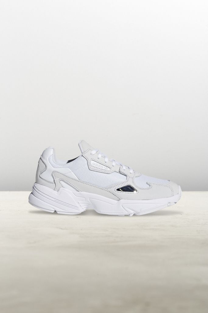 adidas falcon outlet