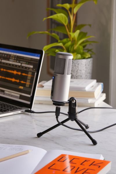 Audio-Technica USB Podcast Microphone | Urban Outfitters