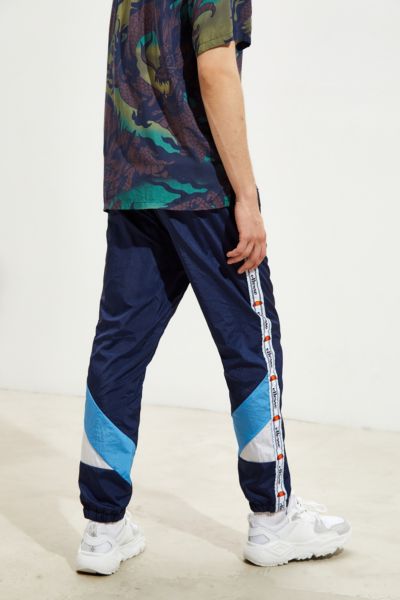 ellesse avico wind pant