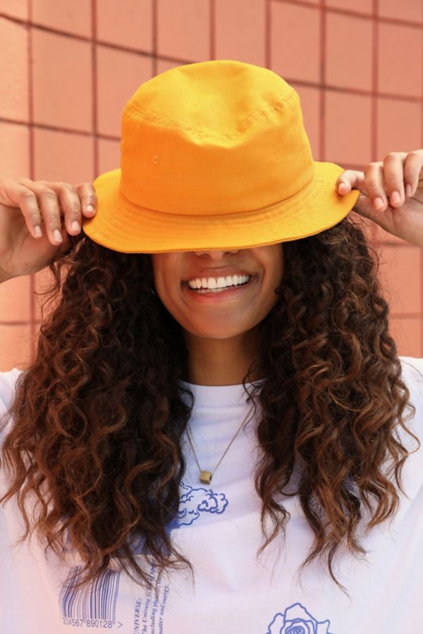 UO Chloe Canvas Bucket Hat