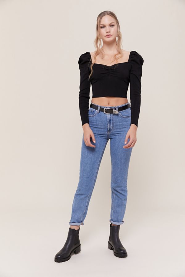 Bdg High Rise Mom Jean Light Wash Urban Outfitters 0351