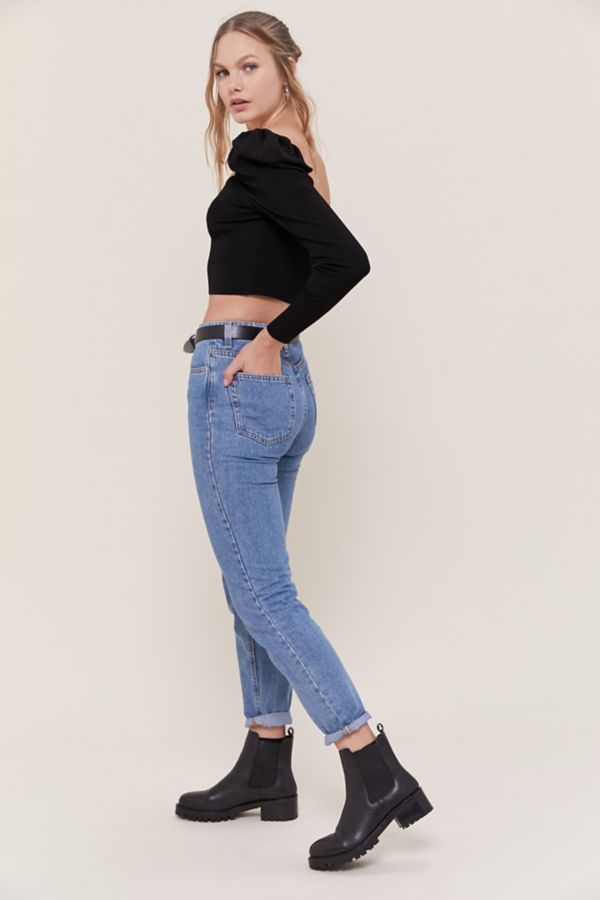 Bdg High Rise Mom Jean Light Wash Urban Outfitters 3843