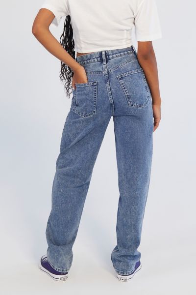 high waisted light wash jeans