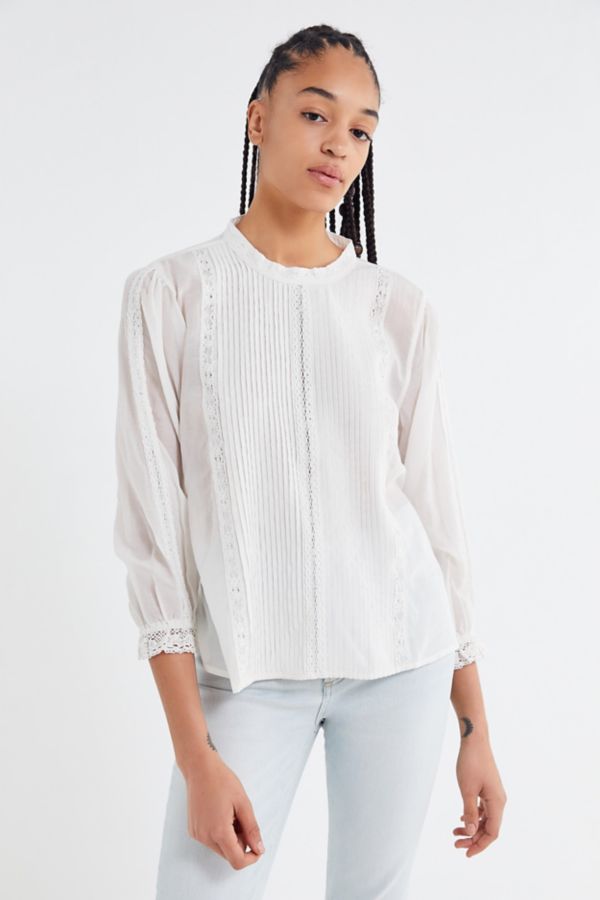UO Lorraine Lace Inset Tie-Back Top | Urban Outfitters