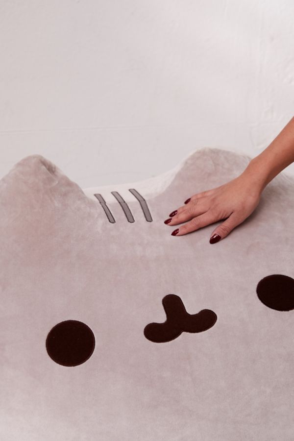 massive pusheen plush