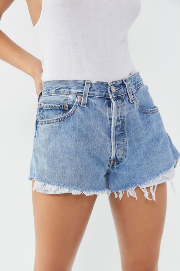 Urban Renewal Recycled Levi’s Basic Denim Short | Urban Outfitters