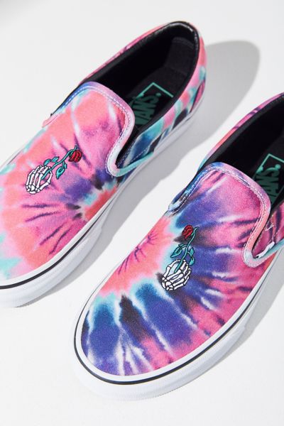 slip on tie dye vans