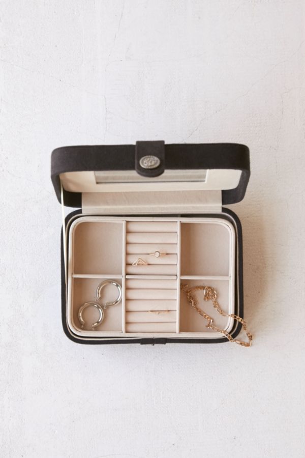 Slide View: 3: Mele and Co Giana Flocked Travel Jewelry Box