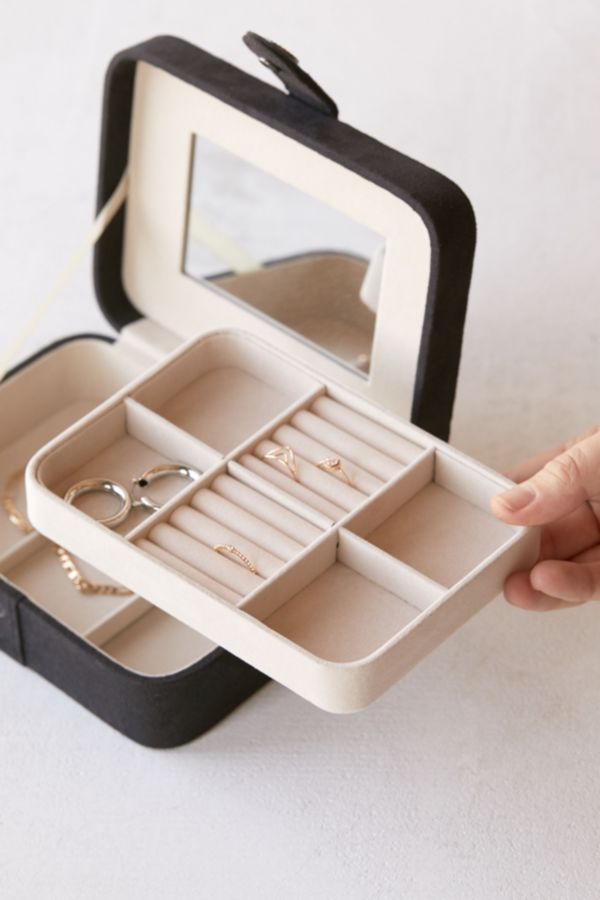 Slide View: 4: Mele and Co Giana Flocked Travel Jewelry Box