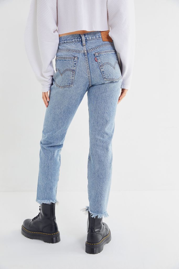 Levi's Wedgie Icon Jean – Shut Up | Urban Outfitters