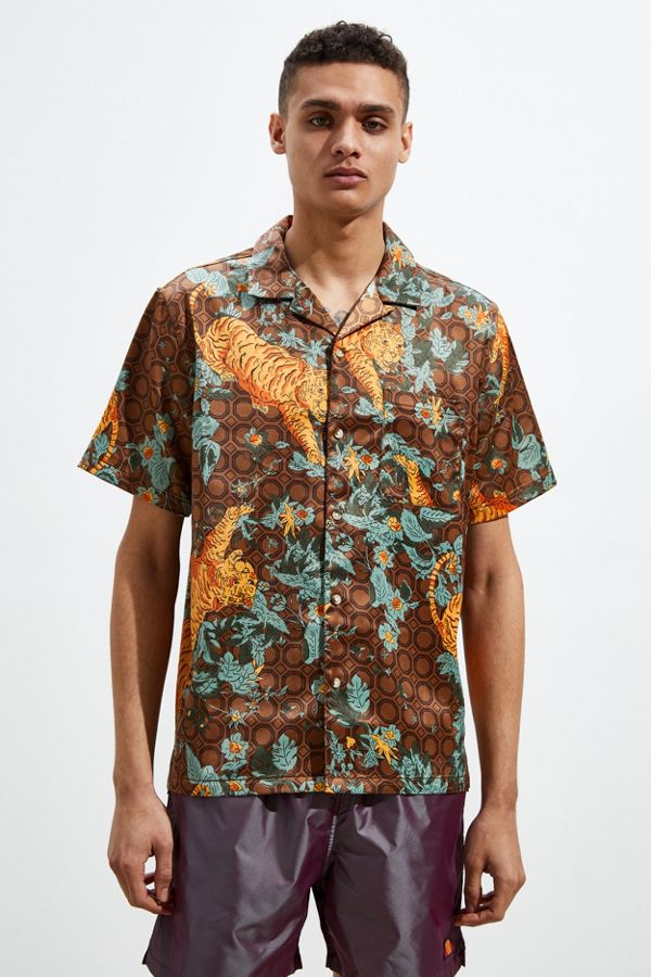 UO Leafy Tiger Satin Short Sleeve Button-Down Shirt | Urban Outfitters
