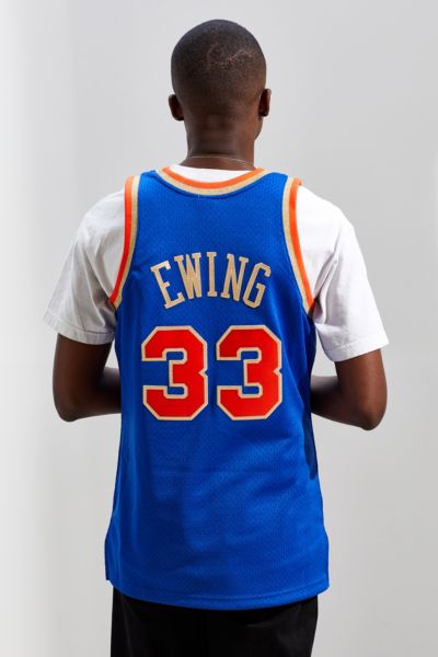 knicks mitchell and ness jersey