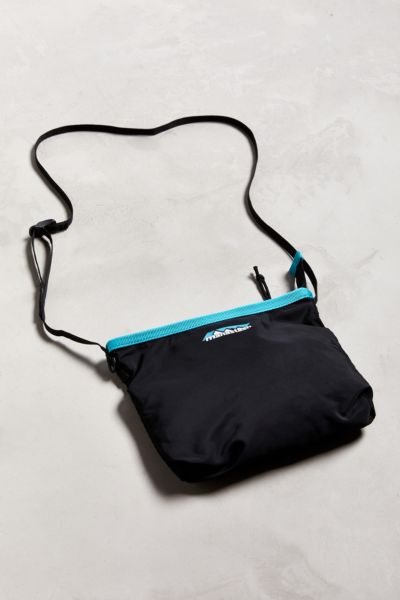 urban outfitters mini messenger bag