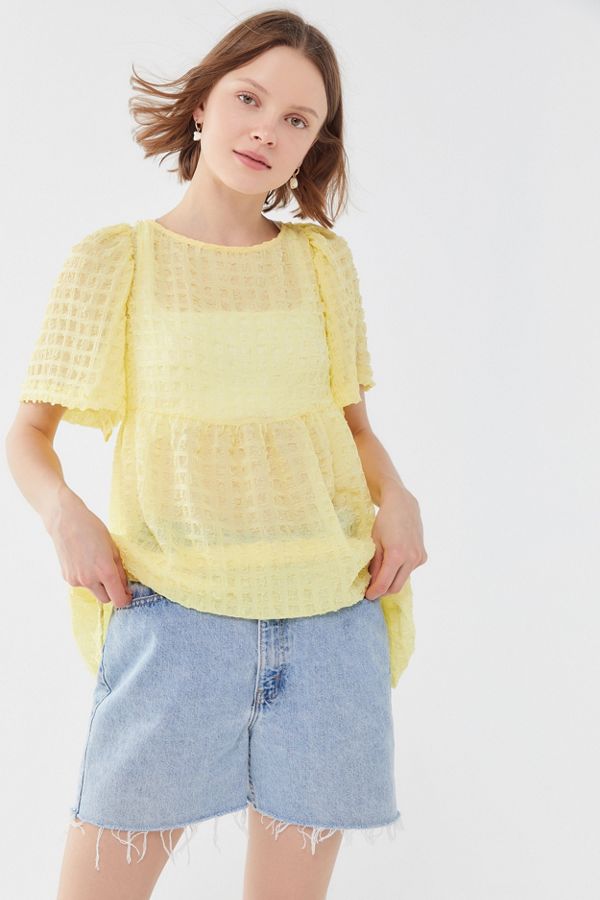 UO Helena Crinkle Short Sleeve Babydoll Top | Urban Outfitters