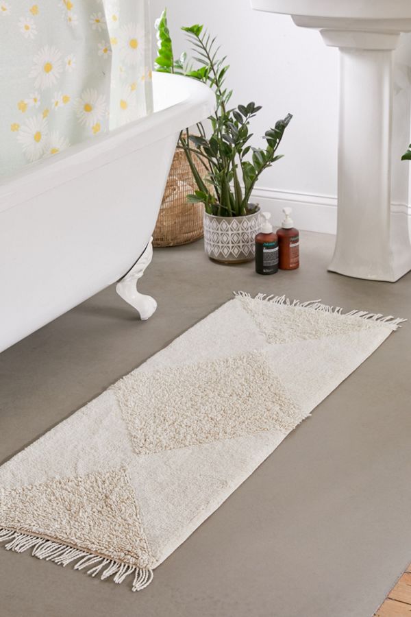 Slide View: 2: Looped Geo Runner Bath Mat