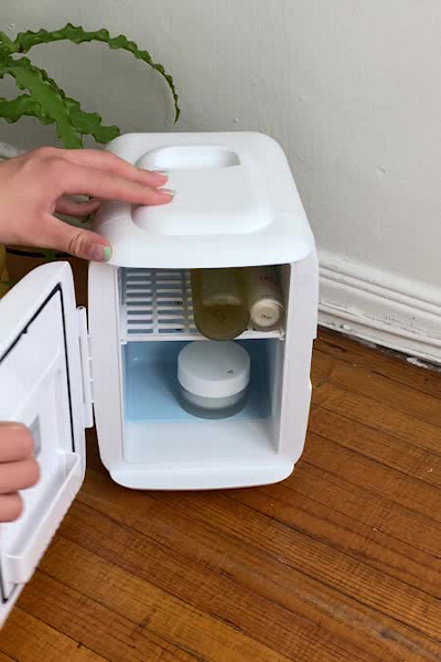 ultra versatile mini fridge